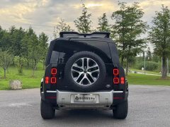 Land Rover Defender 90 3.0T P400 Dark Special Edition - фото 13