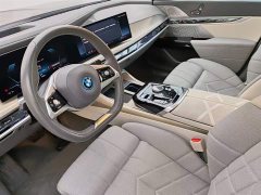 BMW i7 xDrive60L Luxury Package - фото 8