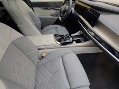BMW i7 xDrive60L Luxury Package - фото 9