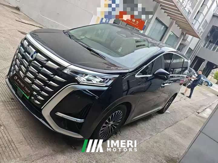 Denza D9 DM-i 980 four-wheel drive flagship - автомобиль из Китая