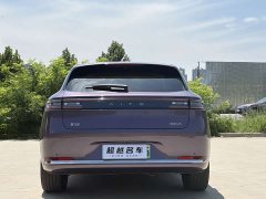 AITO Wenjie M5 extended range Ultra four-wheel drive version - фото 8