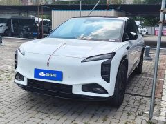 Hongqi Tiangong 08 730 Max rear-wheel drive version - фото 1