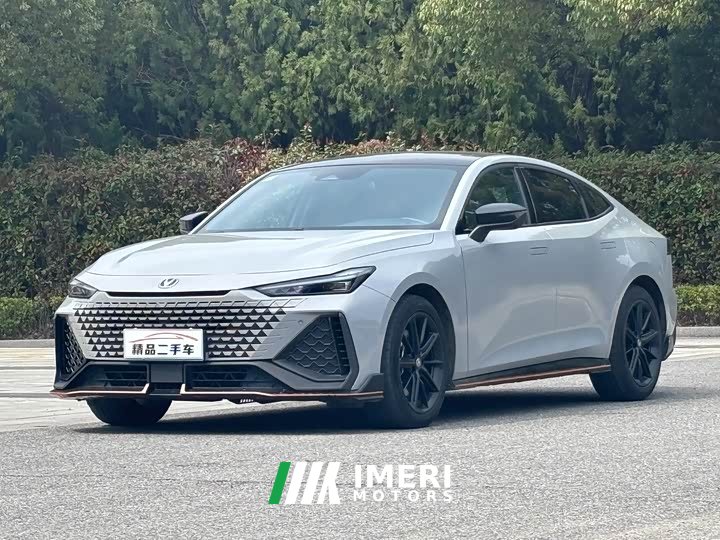 Changan UNI-V 1.5T sports version - автомобиль из Китая