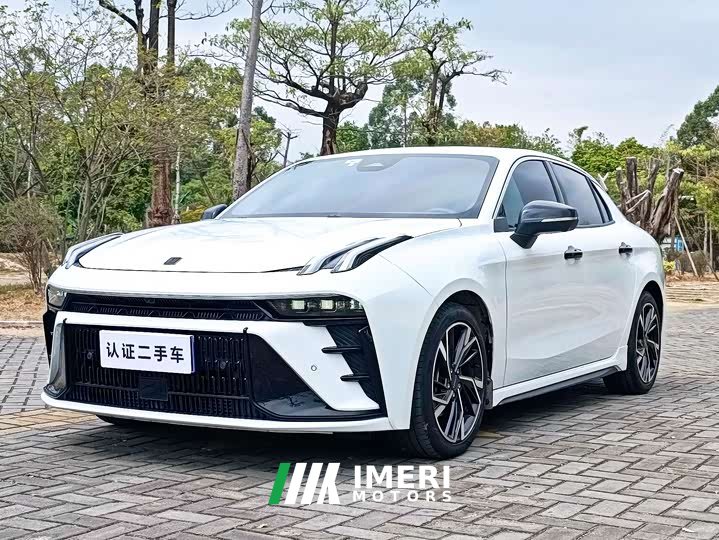 Lynk & Co 03 1.5TD DCT Pro