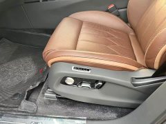 Hongqi Golden Sunflower Guoyao 4.0T Monarch Flagship Edition 4 seats - фото 11
