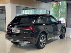 Audi Q5L 2022 40T luxury and elegant - фото 9