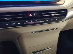 BMW Century 2025 2.0T Six-seater Yuanshi Edition - фото 10