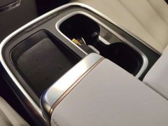 BMW Century 2025 2.0T Six-seater Yuanshi Edition - фото 11
