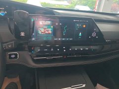 Changan UNI-K 2024 2.0T two-wheel drive global version - фото 13
