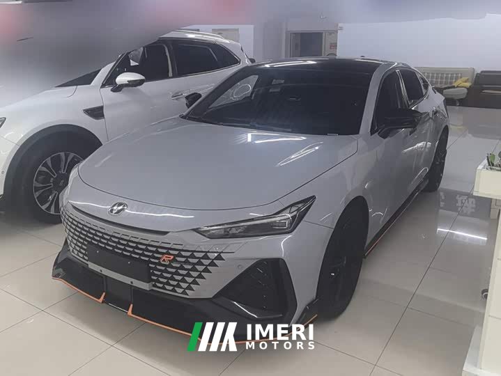 Changan UNI-V 2.0T Speed Edition - автомобиль из Китая