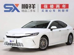 Toyota Camry 2024 2.0GVP Deluxe Edition - фото 1