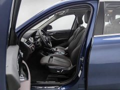 BMW X1 2021 facelift sDrive25Li leading - фото 10