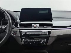 BMW X1 2021 facelift sDrive25Li leading - фото 12