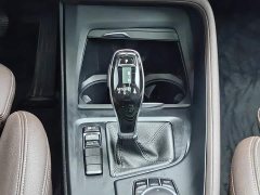 BMW X1 2021 facelift sDrive25Li leading - фото 13