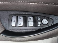 BMW X1 2021 facelift sDrive25Li leading - фото 9