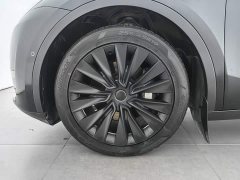Tesla Model Y 2023 long-range all-wheel drive version - фото 17