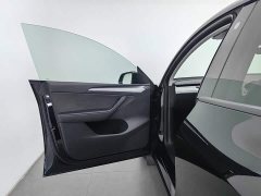 Tesla Model Y 2023 long-range all-wheel drive version - фото 8