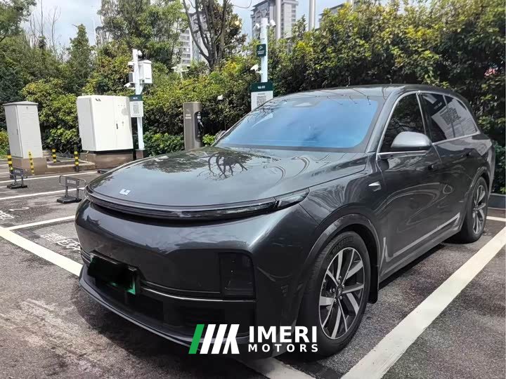 Li Auto Ideal L8 Pro - автомобиль из Китая