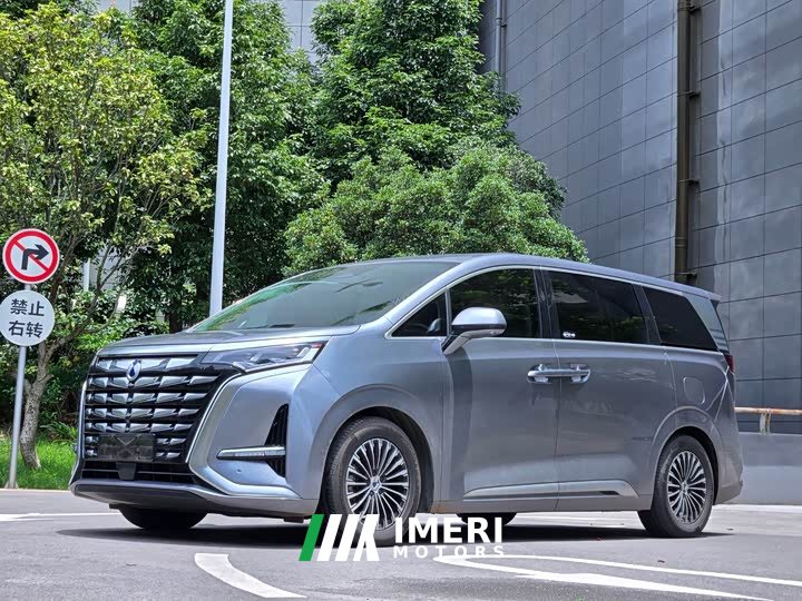 Denza D9 DM-i 980 four-wheel drive flagship - автомобиль из Китая