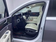 Hongqi E-HS9 510km flag collar version four seats - фото 13
