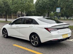 Hyundai Elantra 2022 240TGDi DCT LUX Premium Edition - фото 3