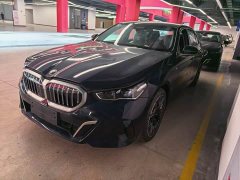 BMW 5 Series 2025 530Li Exclusive M Sports Package - фото 1