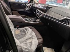 BMW X5 2023 xDrive 30Li Exclusive M Sports Night Package - фото 2