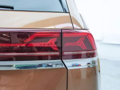 Volkswagen Touron 380TSI four-wheel drive luxury version - фото 15
