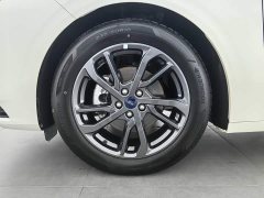 Ford Mondeo 2.0T EcoBoost Luxury - фото 17
