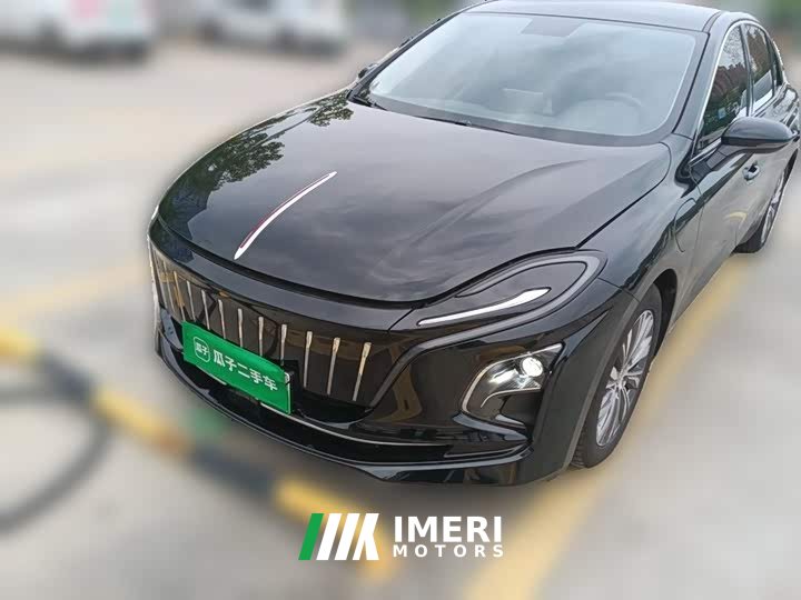 Hongqi E-QM5 610km PLUS - автомобиль из Китая