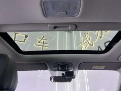 Hyundai Elantra 2022 1.5L CVT LUX Premium Edition - фото 16