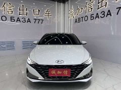 Hyundai Elantra 2022 1.5L CVT LUX Premium Edition - фото 2