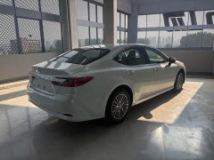Toyota Camry Dual Engine 2.0HE Elite Edition - фото 13