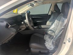 Toyota Camry Dual Engine 2.0HE Elite Edition - фото 5