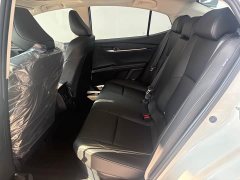Toyota Camry Dual Engine 2.0HE Elite Edition - фото 6