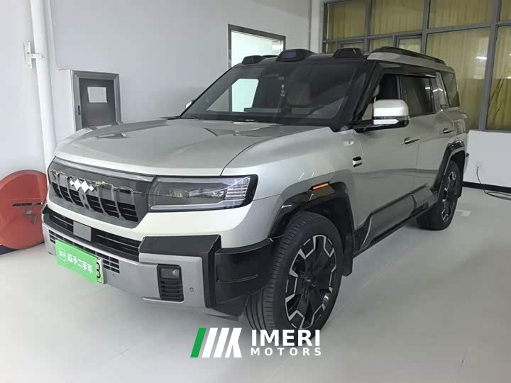 Fangchengbao Leopard 8 2025 Zhiyong flagship version 7 seats - автомобиль из Китая