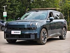 Lynk & Co 900 2.0T Ultra 6-seater - фото 1