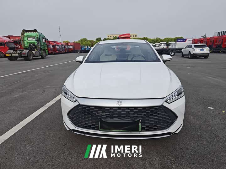 BYD Qin PLUS DM-i smart driving version 55KM leading - автомобиль из Китая