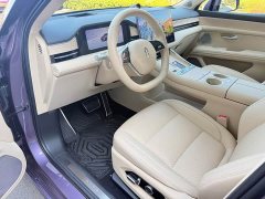 AITO Wenjie M5 extended range Ultra four-wheel drive version - фото 4