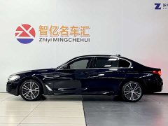 BMW 5 Series 530Li Leading M Sports Package - фото 3