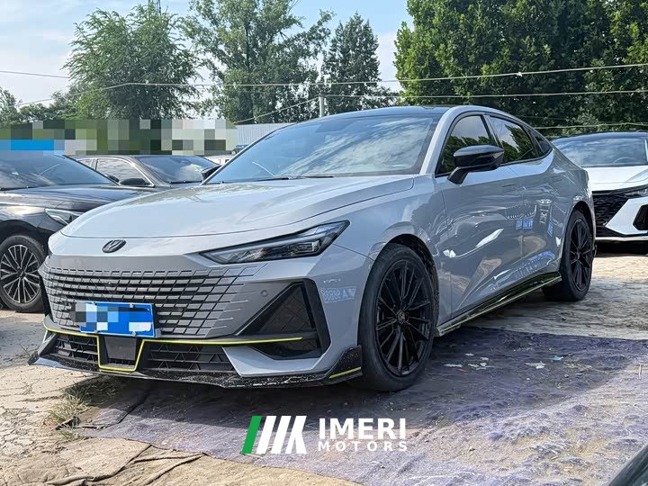 Changan UNI-V 2022 1.5T sports version - автомобиль из Китая
