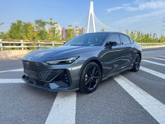 Changan UNI-V 2022 1.5T premium - фото 1