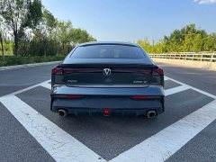 Changan UNI-V 2022 1.5T premium - фото 8
