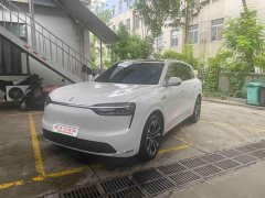 AITO Wenjie M7 extended range Pro four-wheel drive version 6 seats - фото 1