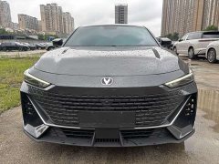 Changan UNI-V 1.5T premium - фото 2