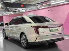 Hongqi E-QM5 620km PLUS - фото 3