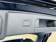 Hongqi HS3 PHEV 125km Jinwei PLUS 2 million commemorative edition - фото 11