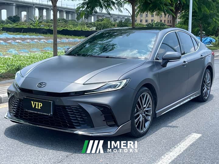 Toyota Camry Dual Engine 2.0HXS Glory Edition - автомобиль из Китая