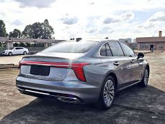Hongqi H5 2.0T automatic smart connected flag version - фото 12