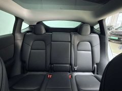 Tesla Model Y long-range all-wheel drive version - фото 13